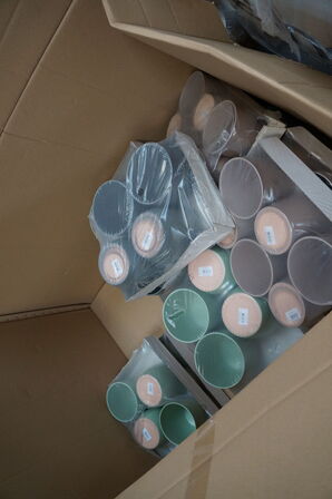 Palle med diverse potter
