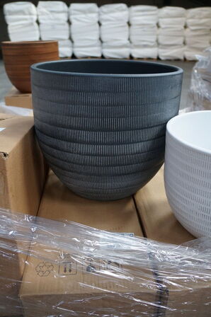 Palle med diverse potter