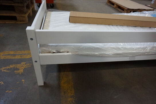 Spiloppe juniorseng 70x160 cm - Hvid med madras 