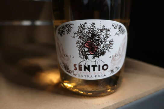 3 fl. musserende rosevin, Sentio, Kindred Vines, extra dry