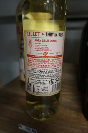 3 fl. aperitif, Lillet blanc, Emily In Paris