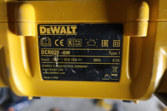 Radio DEWALT DCR020