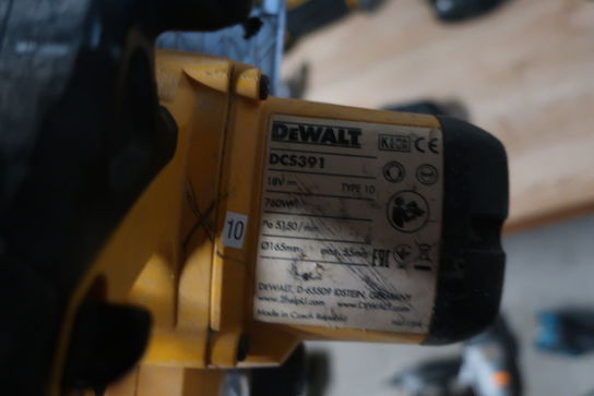 Håndrundsav DEWALT DCS391 med lader