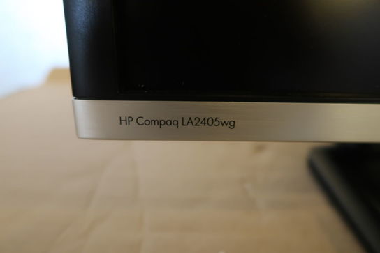 3 stk. Monitor 24", HP LA 2405wg