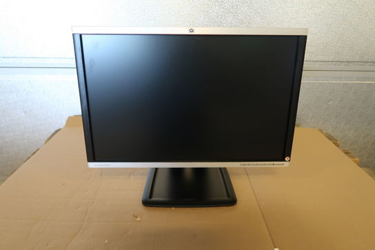 3 stk. Monitor 24", HP LA 2405wg