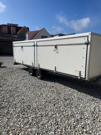 Variant PHV trailer lukket trailer