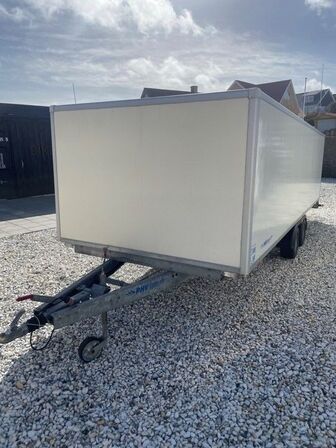 Variant PHV trailer lukket trailer