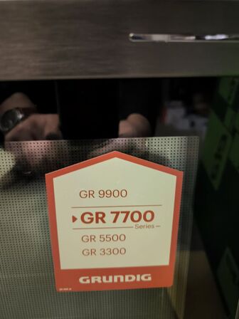 Ovn GRUNDIG GR 7700