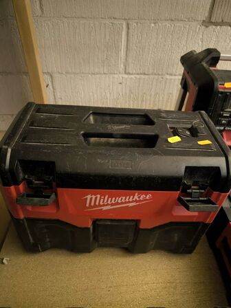 Støvsuger MILWAUKEE M18