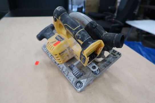 Akku rundsav DEWALT DCS572 u. batteri