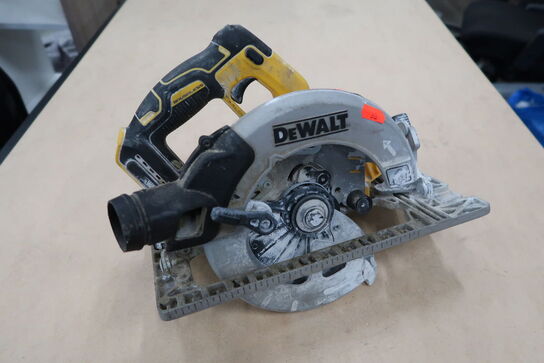 Akku rundsav DEWALT DCS572 u. batteri