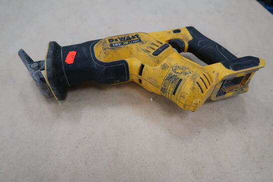 Akku bajonetsav DEWALT DCS367 u. batteri