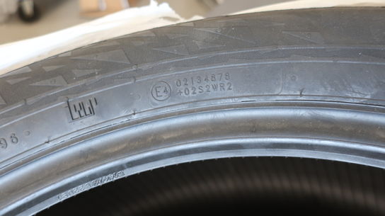 Vinterdæk NOKIAN TYRES 235/55R19 105V