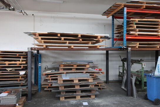 Pallereol uden indhold