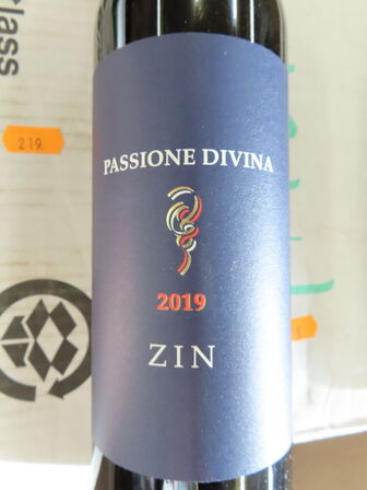 12 fl. rødvin, PASSIONE DIVINA Zin 2019