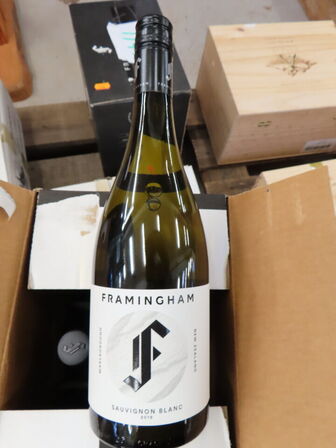 6 fl. hvidvin, FRAMINGHAM Savignon Blanc 2019