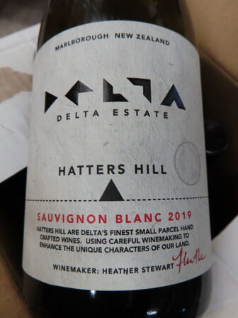 6 fl. hvidvin, DELTA Hatters Hill Sauvignon Blanc 2019