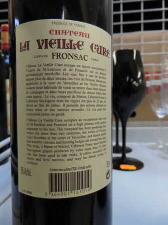 1 fl. rødvin, CHATEAU LA VIEILLE CURE Fronsac 2015