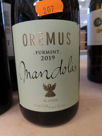 2 fl. hvidvin, OREMUS Mandolas Furmint 2019