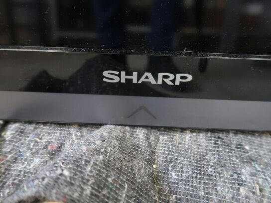 70" LCD TV SHARP LC-70LE747EN med 183 cm høj stander