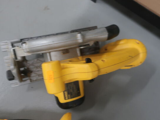 Værktøjspakke akku DEWALT 18V (se billeder)