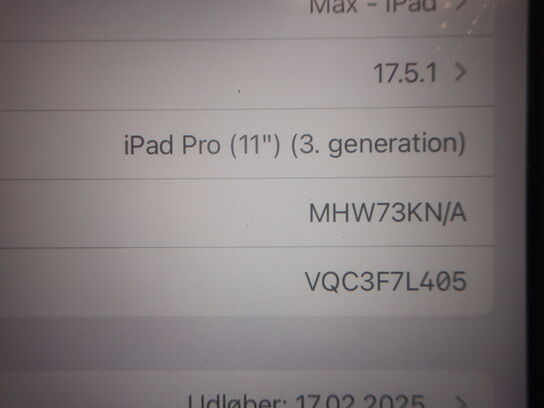 iPad Pro 11" 3. generation 256 GB m. LTE inkl. cover og tastatur