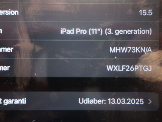 iPad Pro 11" 3. generation 256 GB m. LTE inkl. cover og tastatur