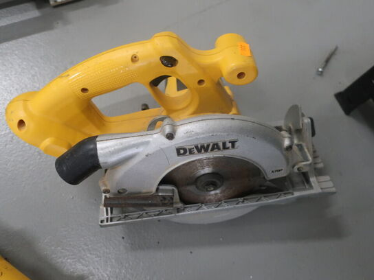 Værktøjspakke akku DEWALT 18V (se billeder)