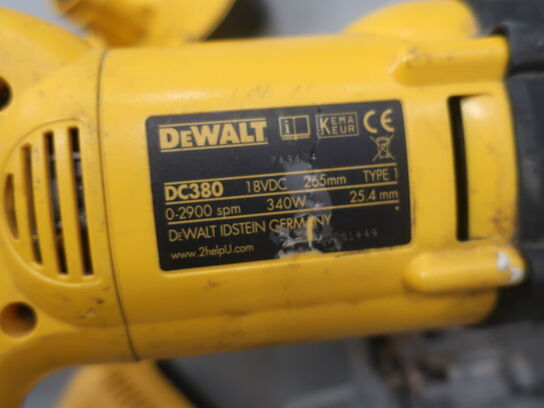 Værktøjspakke akku DEWALT 18V (se billeder)