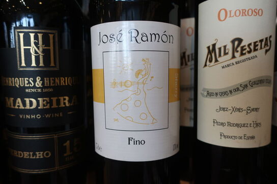 3 fl. Sherry JOSÉ RAMÓN Fino