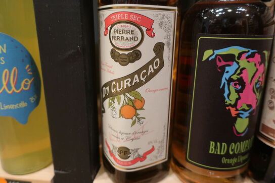 4 fl. Likør PIERRE FERRAND Dry Curacao