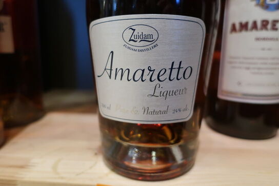 3 fl. Amaretto ZUIDAM