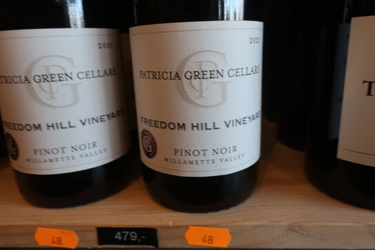 4 fl. Rødvin PATRICIA Pinot Noir 2021