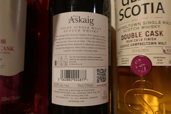 1 fl. Whiskey PORT ASKAIG 