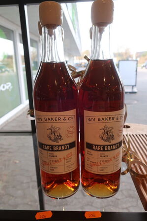 2 fl. Brandy WV BAKER & Cie