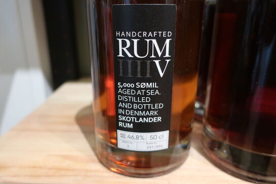 1 fl. Rom HANDCRAFTED RUM IIIIV