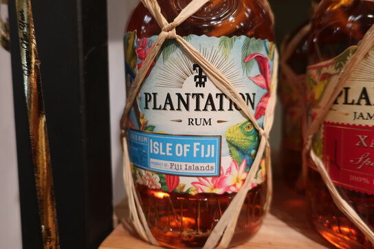 2 fl. Rom PLANTATION Rum Isle Of Fiji