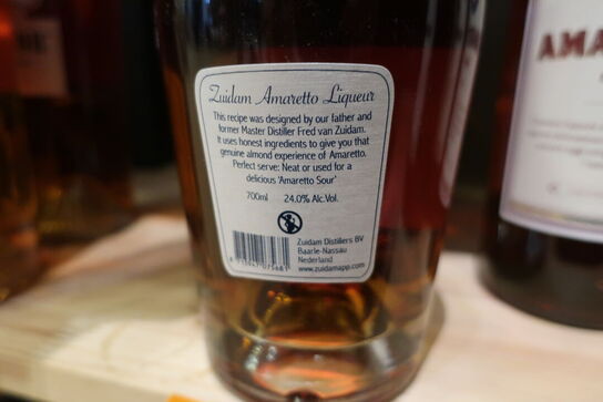 3 fl. Amaretto ZUIDAM