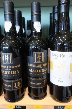 3 fl. Portvin HENRIQUES & HENRIQUES Madeira 15 Years Old