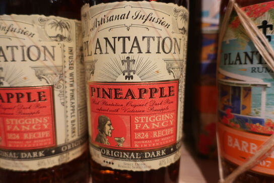 3 fl. Rom PLANTATION Pineapple