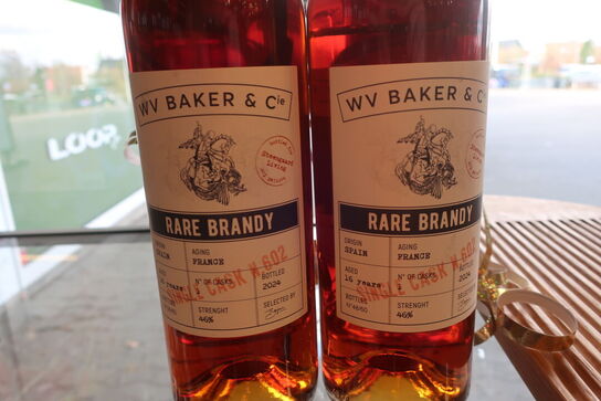 2 fl. Brandy WV BAKER & Cie