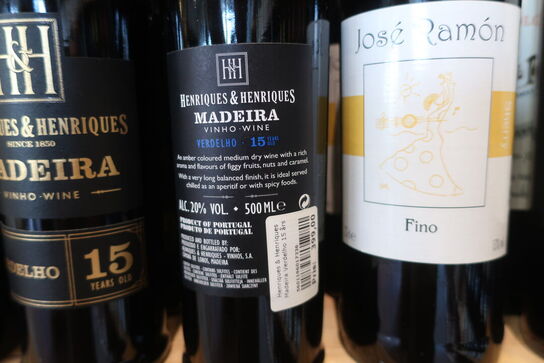 3 fl. Portvin HENRIQUES & HENRIQUES Madeira 15 Years Old