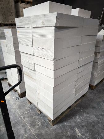 6 stk. paller med betonelementer