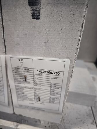3 stk. paller med betonelementer