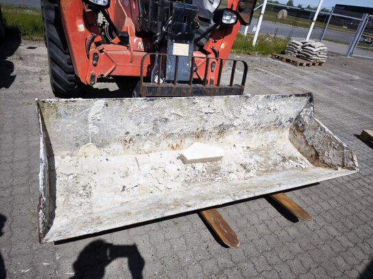 Teleskoplæsser SCANTRUCK MANITOU MT 1840 A