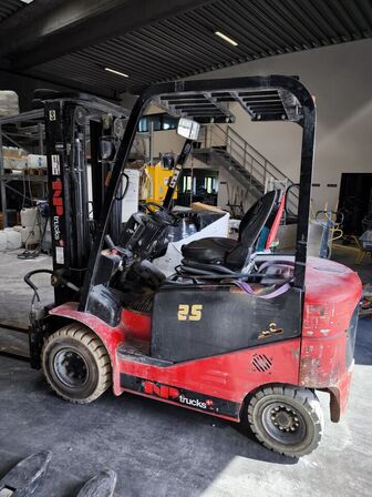 EL-Gaffeltruck NP TRUCKS H FB25J (læs beskrivelse)