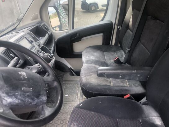 Varebil PEUGEOT Boxer Van 2.2 Hdi 130 Hk 330 L2h1