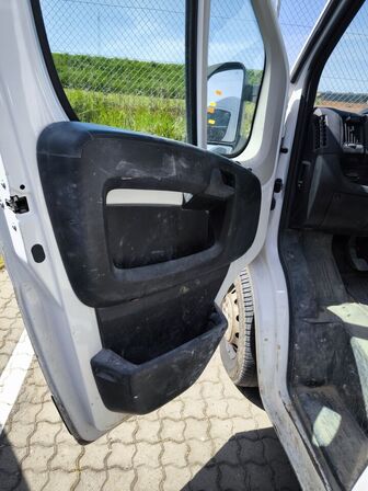 Varebil PEUGEOT Boxer Van Bluehdi 140 Hk L3h2