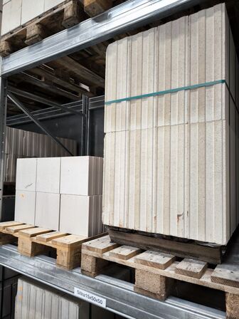 9 stk. paller med betonelementer
