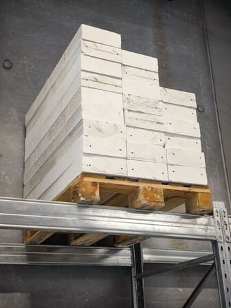 4 stk. paller med betonelementer